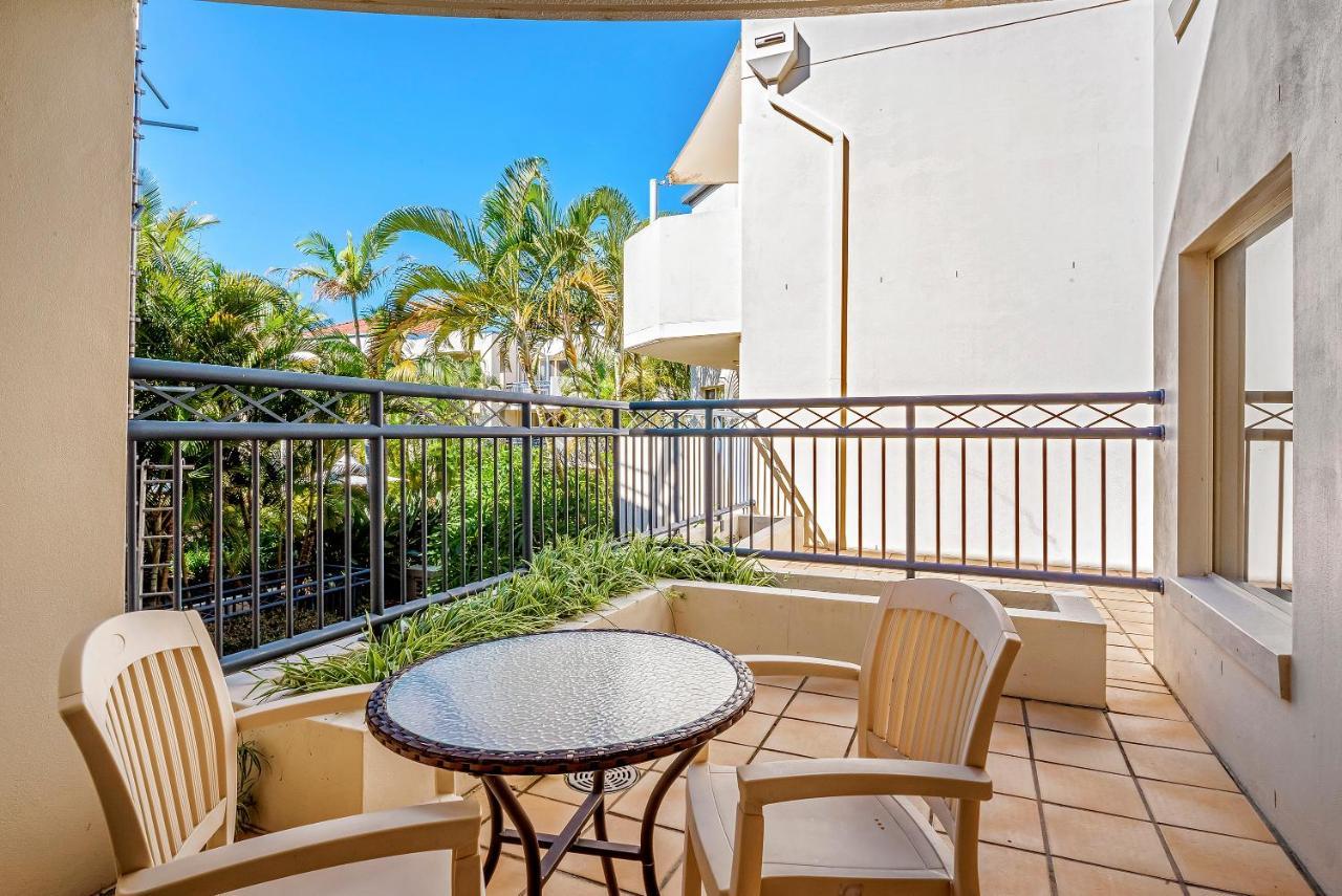 גולד קוסט Golden Riviera Absolute Beachfront Resort מראה חיצוני תמונה