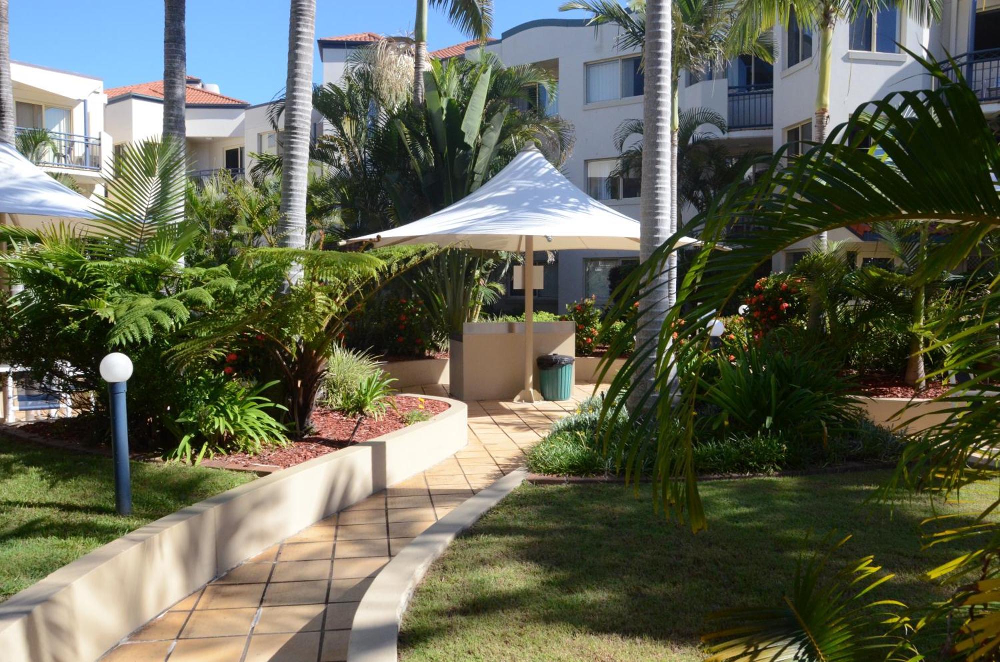 גולד קוסט Golden Riviera Absolute Beachfront Resort מראה חיצוני תמונה