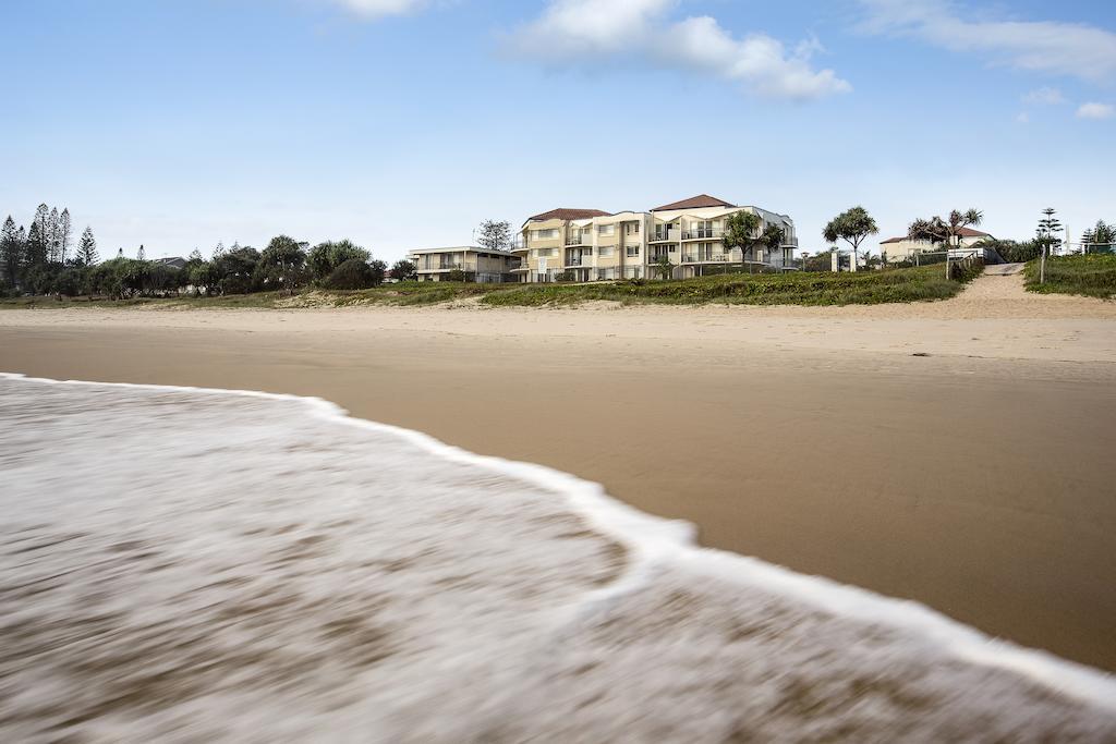 גולד קוסט Golden Riviera Absolute Beachfront Resort מראה חיצוני תמונה