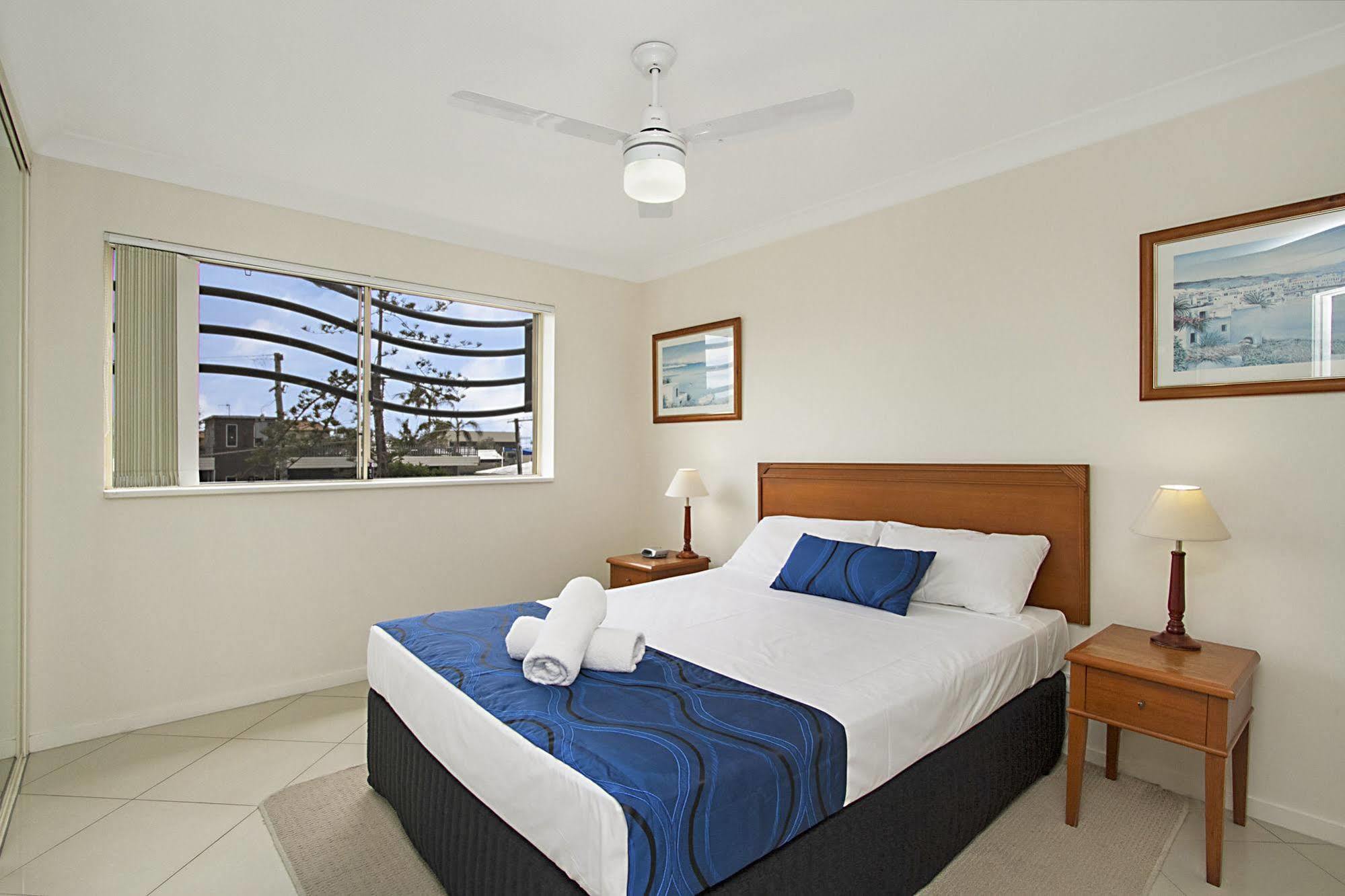 גולד קוסט Golden Riviera Absolute Beachfront Resort מראה חיצוני תמונה