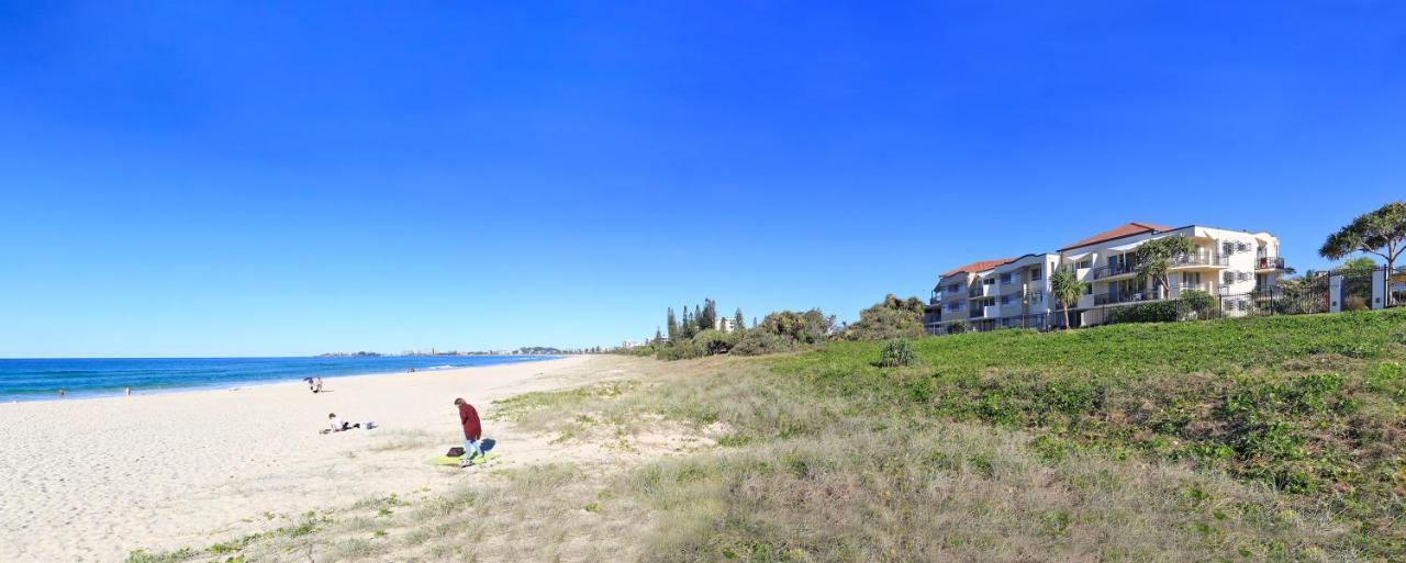 גולד קוסט Golden Riviera Absolute Beachfront Resort מראה חיצוני תמונה