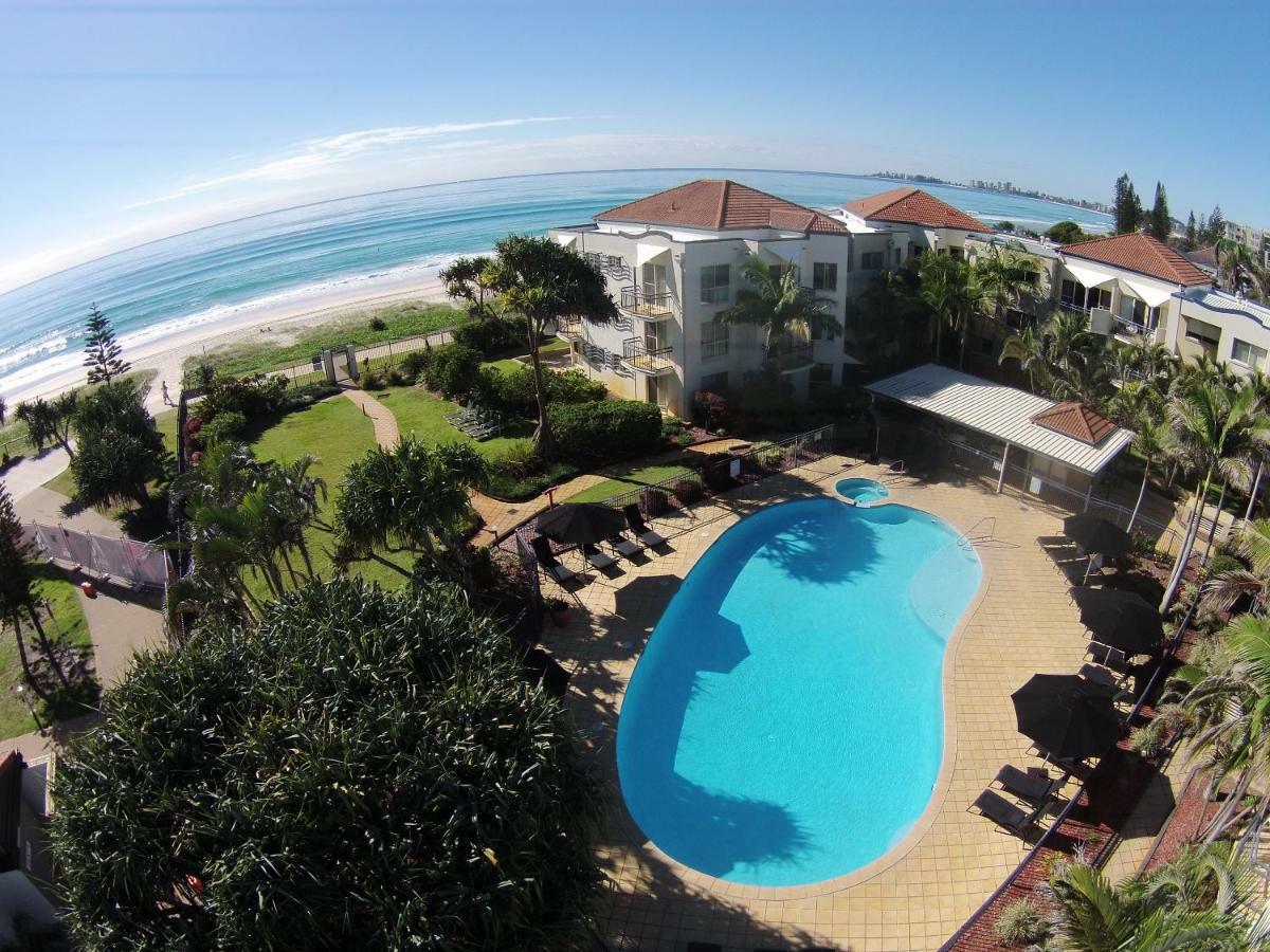 גולד קוסט Golden Riviera Absolute Beachfront Resort מראה חיצוני תמונה